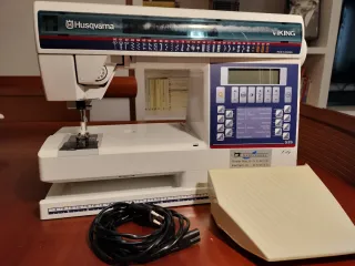 Máquina de coser Husqvarna Lily 535
