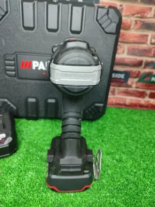 Taladro atornillador Percutor Performance 20V