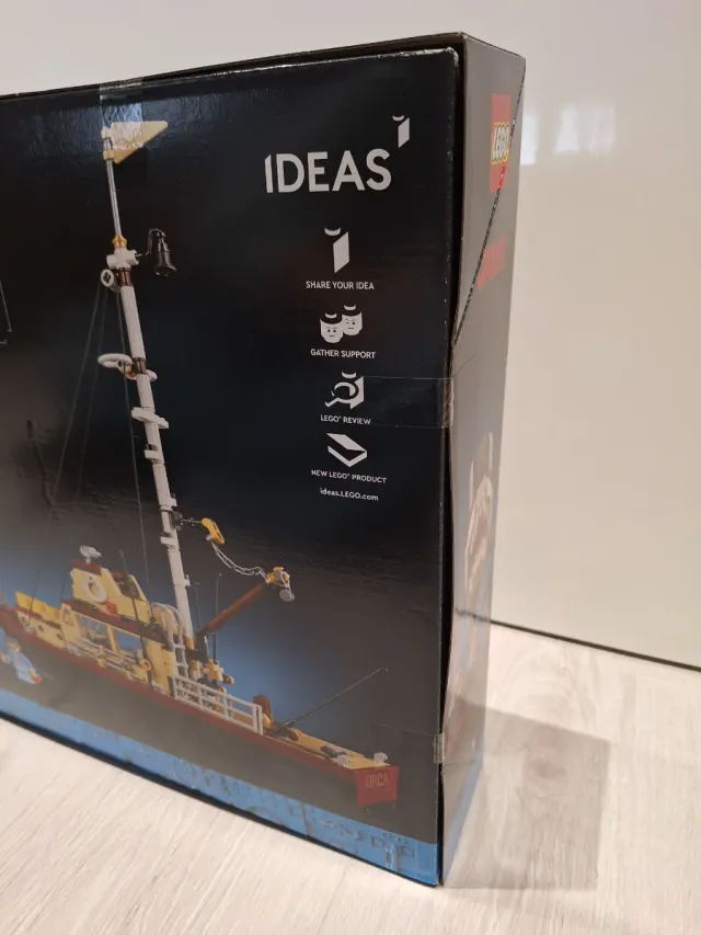 LEGO Ideas Tiburón 21350