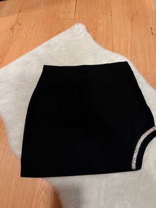 Pack Minifalda Terciopelo y Joya Zara