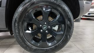 Land Rover  Defender 3.0D I6 250 SE 110 Auto 4WD