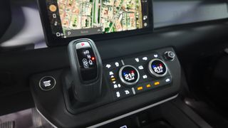 Land Rover  Defender 3.0D I6 250 SE 110 Auto 4WD