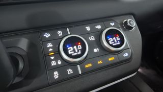 Land Rover  Defender 3.0D I6 250 SE 110 Auto 4WD