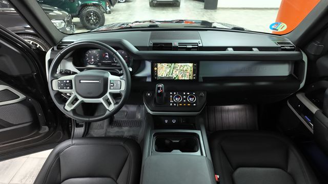 Land Rover  Defender 3.0D I6 250 SE 110 Auto 4WD