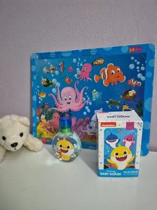 Colonia Baby Shark y Puzzle Marino 54 Piezas