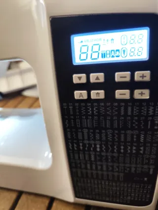 Máquina de coser Jaguar 200sq