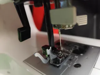 Máquina de coser Jaguar 200sq