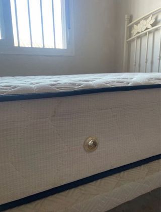 Cama de 105 cm: colchón, somier y cabecero