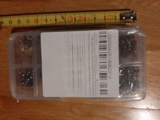 Caja de 400 anzuelos para pescar