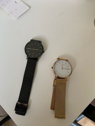 Relojes Negro y Dorado