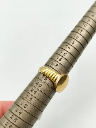 Anillo Sello Oval Mujer Oro 18kt