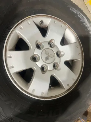 Llanta Mitsubishi Rin 16