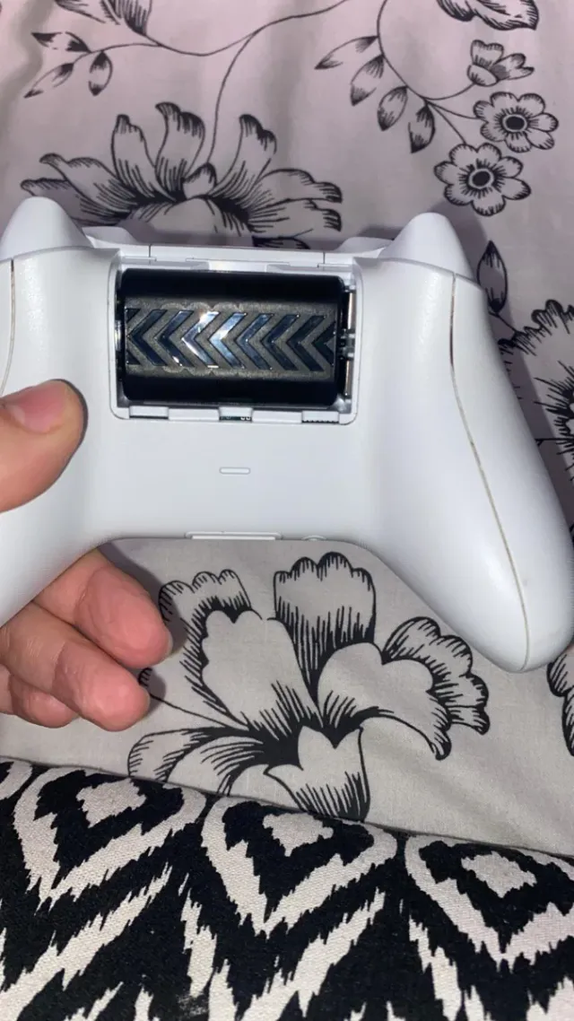 Xbox Series S Bianca + Controller e Cavi NEGOZIABILE