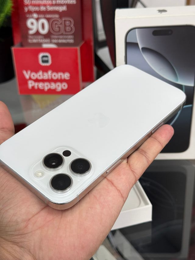 iPhone 16 Pro Max 256GB Bianco