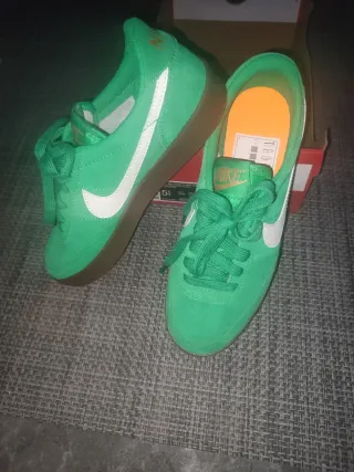 Nike Killshot 2 Talla 38 Verde/Marrón Nuevas.