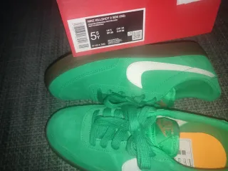 Nike Killshot 2 Talla 38 Verde/Marrón Nuevas.