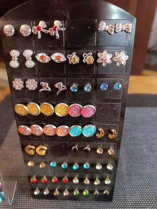 Lote de pendientes variados