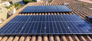 Limpieza y mantenimiento de placas solar