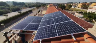 Limpieza y mantenimiento de placas solar