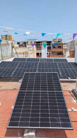 Limpieza y mantenimiento de placas solar