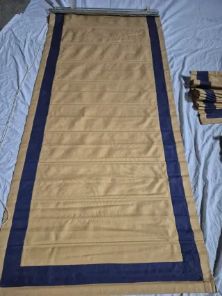 Juego 3 estores beige y azul.