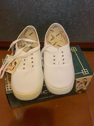 Zapatillas Victoria Blancas Talla 34