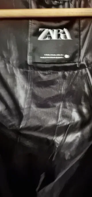 Plumas Zara Negra Mujer