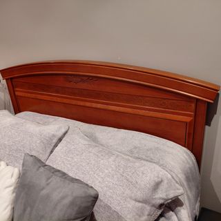 Bonita Cama de Madera de Pino Tintada 135x190