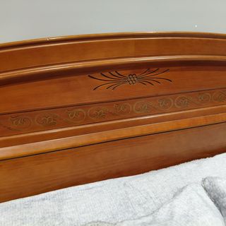 Bonita Cama de Madera de Pino Tintada 135x190