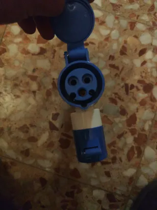 Enchufe Y para Autocaravana 220V Camping