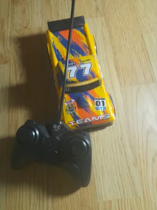 Coche teledirigido RC Racing 77