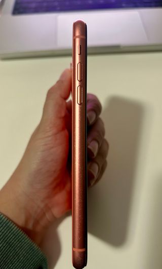 iPhone XR Coral - Stato Accettabile