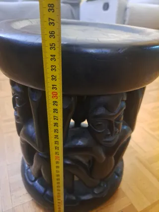 Taburete Bamileke tallado madera