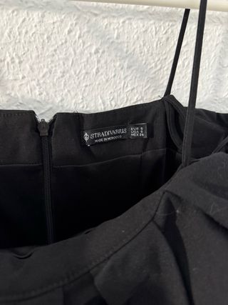 Vestido negro fiesta volantes