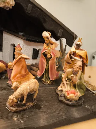 Belén Nacimiento Pesebre y Figuras pintadas a mano