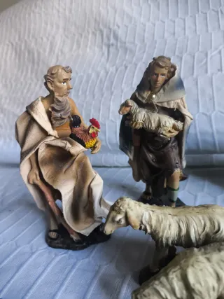 Belén Nacimiento Pesebre y Figuras pintadas a mano