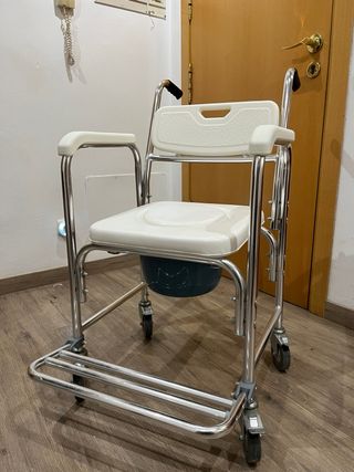 Silla de ruedas para ducha