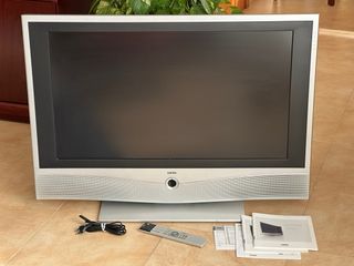 TV Loewe Xelos A37 Plata/Negro FHD