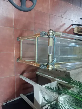 Ingresso in vetro e metallo dorato