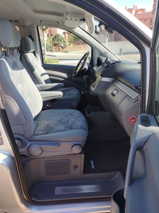 MERCEDES VIANO FUN CON CAMA Y MESA