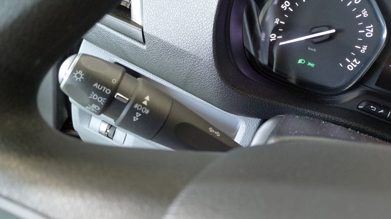 Opel Vivaro 2022, foto 25