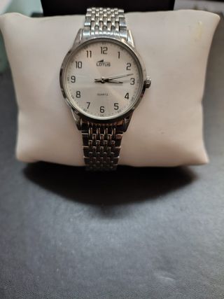 Reloj Lotus Plateado Redondo
