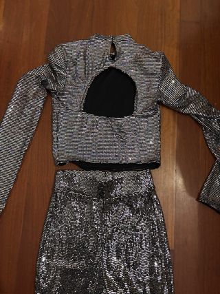 Conjunto lentejuelas plateadas el Top es XS