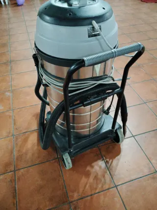 Aspiradora Profesional Kruguer 3 Motores