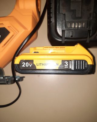 Caladora a batería + Cargador + Batería