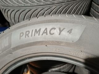 Michelin  215/65 R17 103V