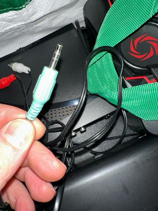 Altavoces PC Avermedia 2.1 Negro/Rojo