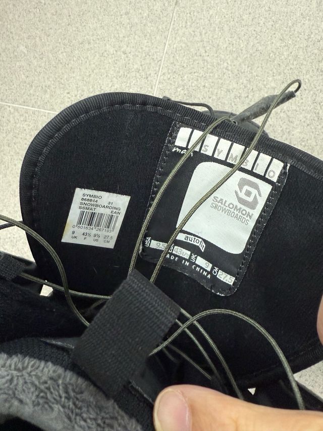 Botas de Snowboard Negras Salomon. talla 43 1/3