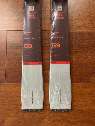 Esquís Atomic Redster 69 + Fijaciones salomon