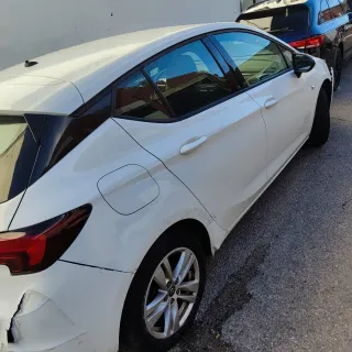 Opel Astra 2021